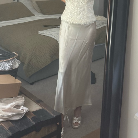 DISSH Cream Maxi Skirt - Picture 3 of 3